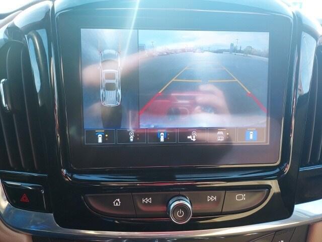 used 2022 Chevrolet Traverse car, priced at $32,014