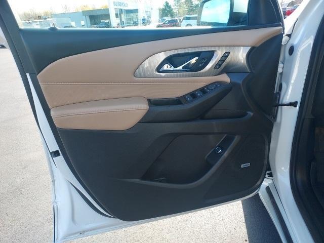 used 2022 Chevrolet Traverse car, priced at $32,014