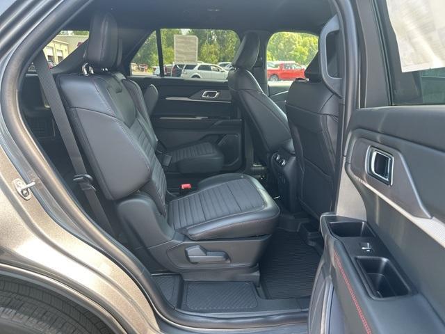 new 2025 Ford Explorer car, priced at $45,871