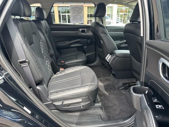used 2023 Kia Sorento car, priced at $32,490