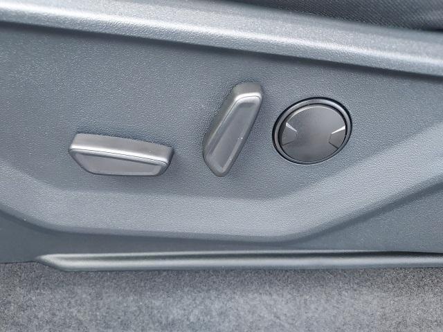 new 2025 Ford F-150 car, priced at $57,260