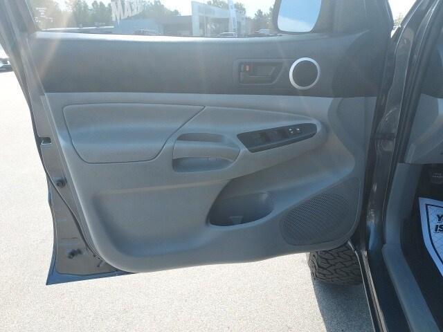 used 2013 Toyota Tacoma car, priced at $19,112