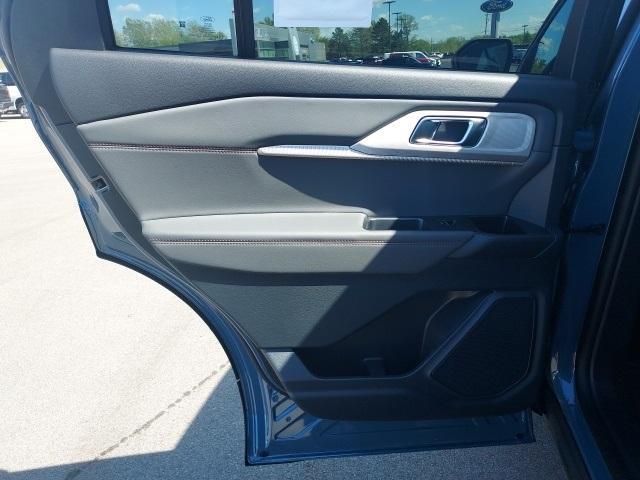new 2025 Ford Explorer car, priced at $46,046