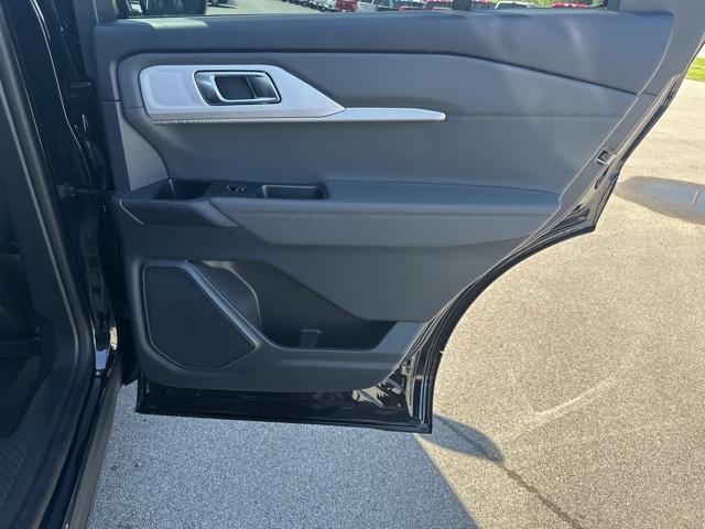 new 2025 Ford Explorer car, priced at $45,602