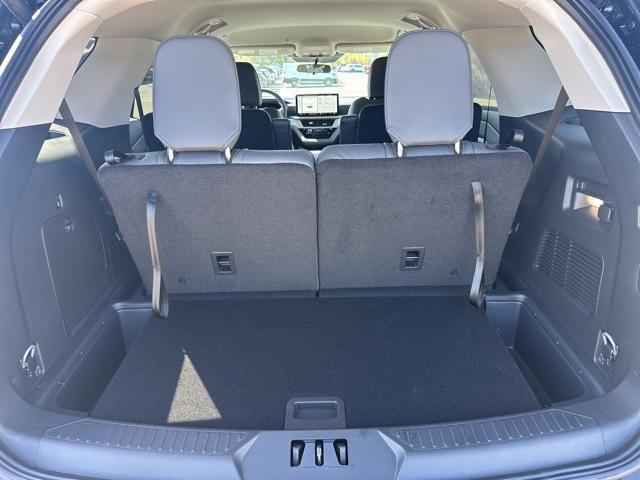 new 2025 Ford Explorer car, priced at $45,602