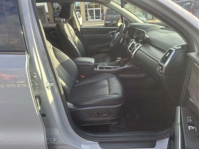 used 2023 Kia Sorento car, priced at $28,961