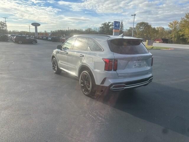 used 2023 Kia Sorento car, priced at $28,961