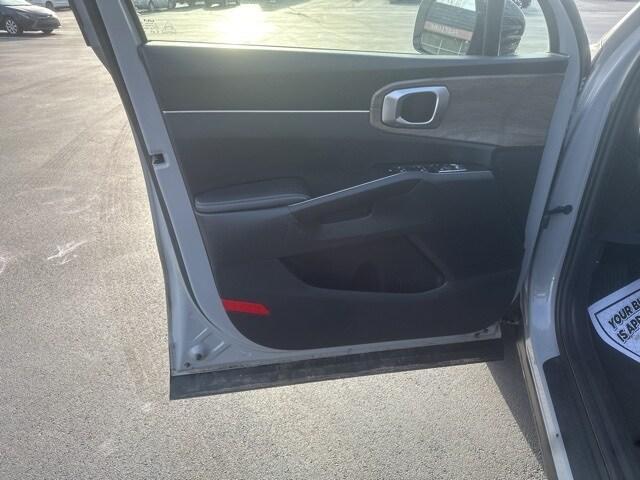 used 2023 Kia Sorento car, priced at $28,961