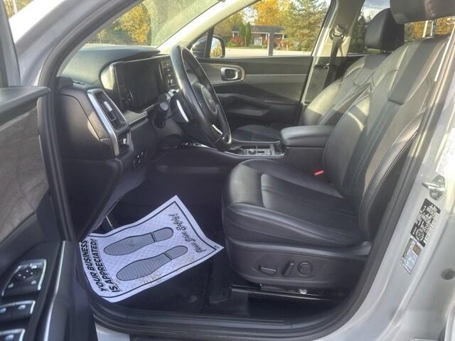 used 2023 Kia Sorento car, priced at $28,961