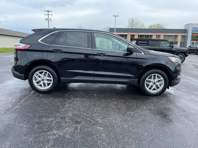 new 2024 Ford Edge car, priced at $40,450