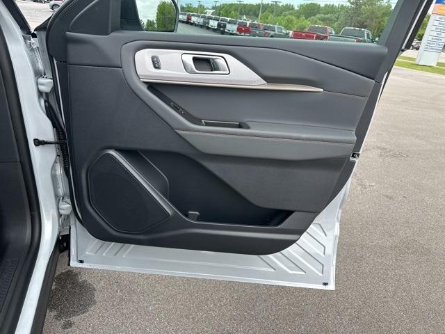 new 2025 Ford Explorer car, priced at $46,355