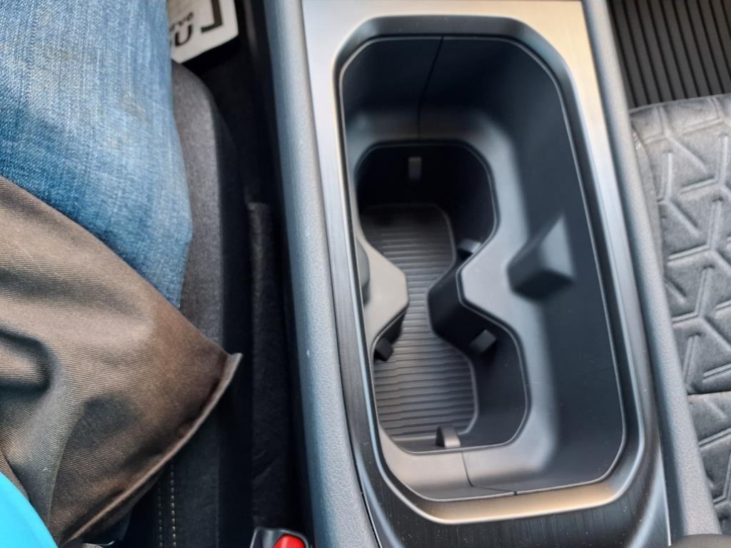 new 2025 Nissan Kicks car, priced at $29,274
