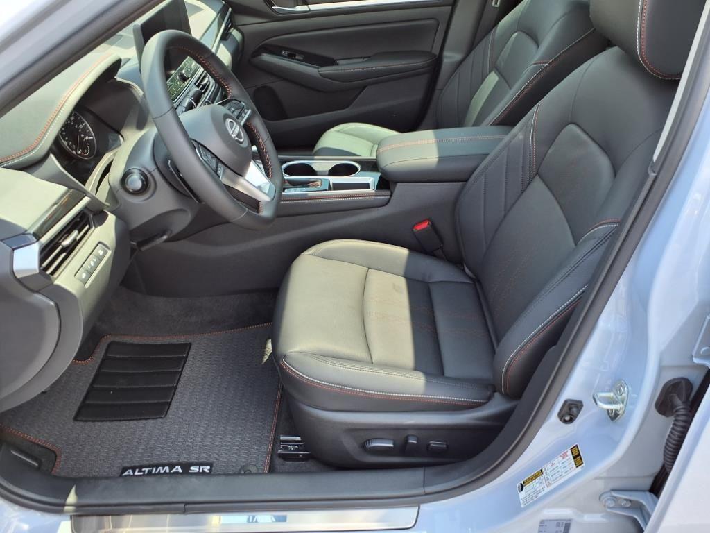 new 2025 Nissan Altima car, priced at $36,774