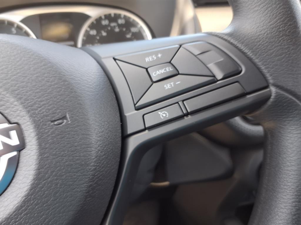new 2025 Nissan Kicks Play car, priced at $24,349