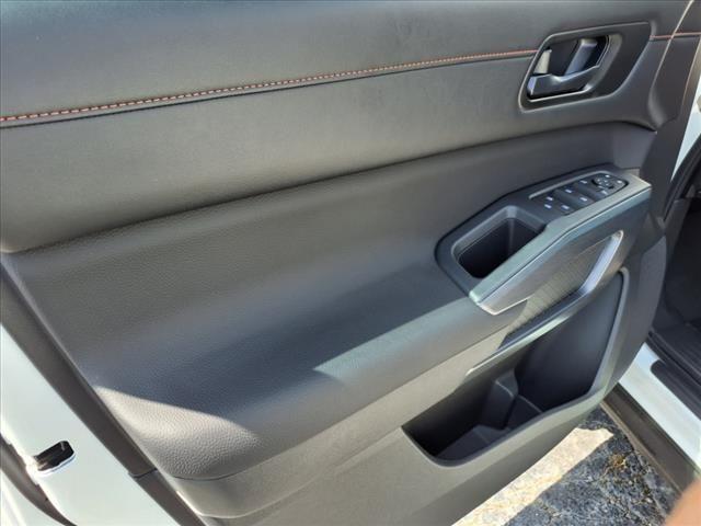 new 2025 Nissan Pathfinder car, priced at $49,174