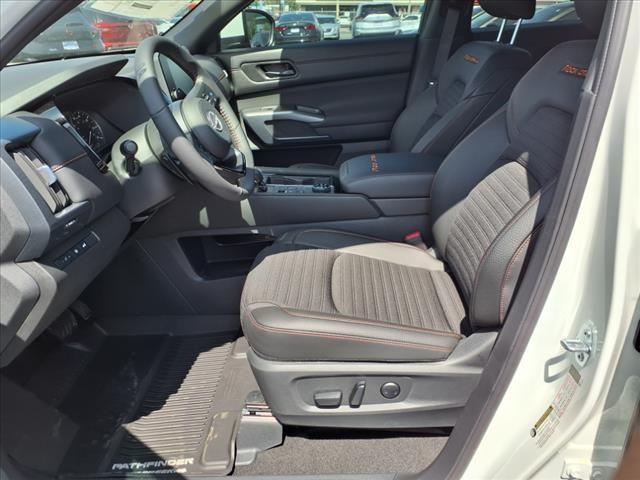 new 2025 Nissan Pathfinder car, priced at $49,174