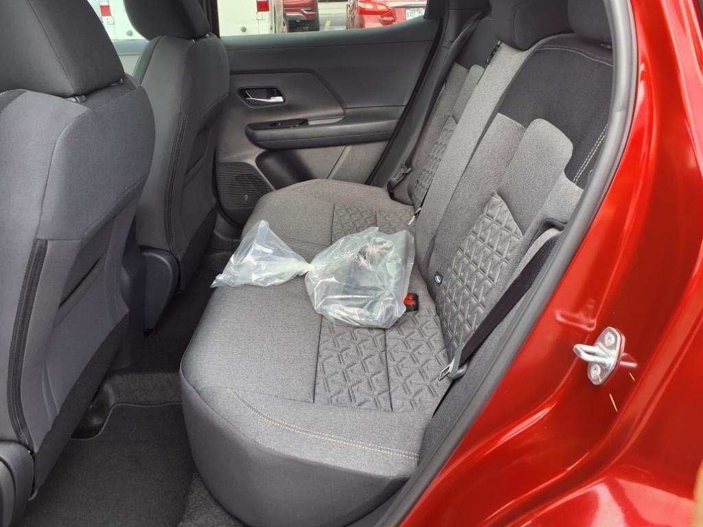 new 2025 Nissan Kicks car, priced at $29,294