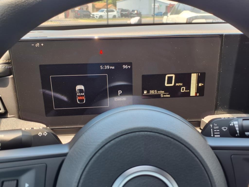 new 2025 Nissan Kicks car, priced at $28,389