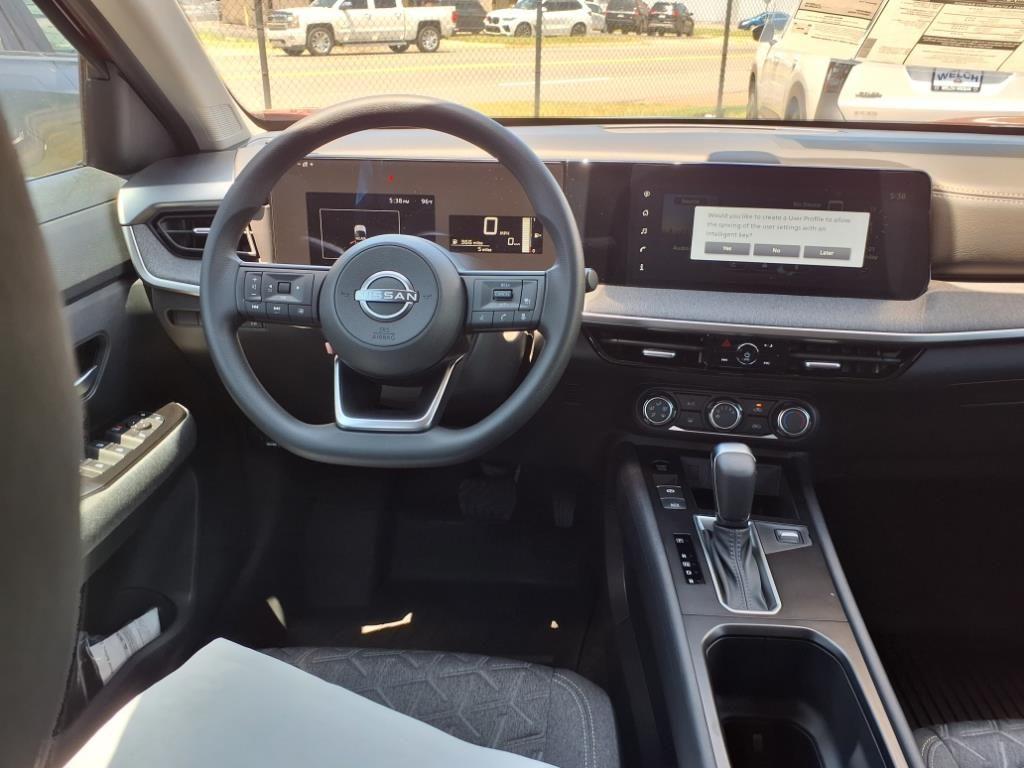 new 2025 Nissan Kicks car, priced at $28,389