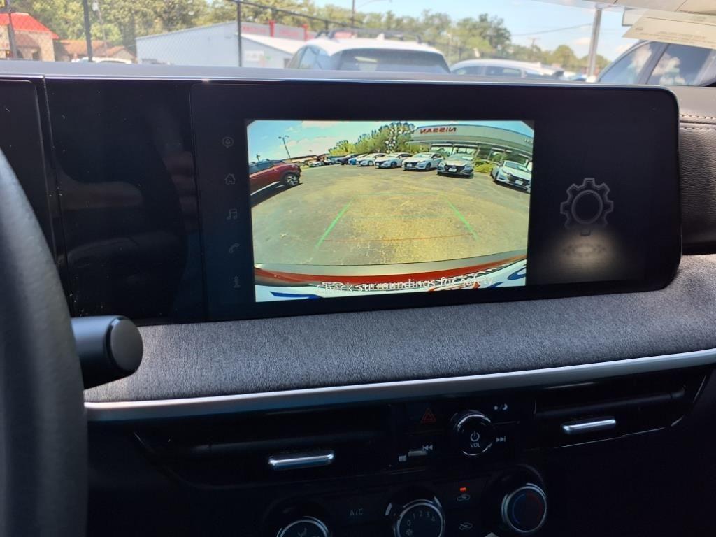new 2025 Nissan Kicks car, priced at $28,389