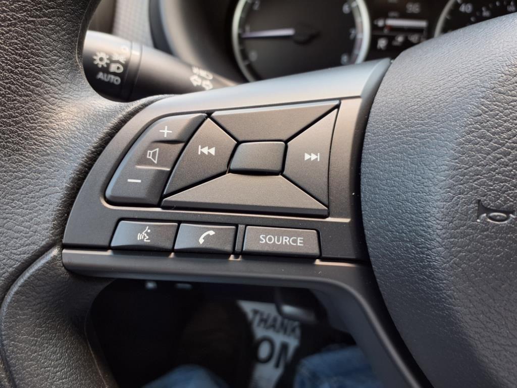 new 2025 Nissan Kicks Play car, priced at $24,349
