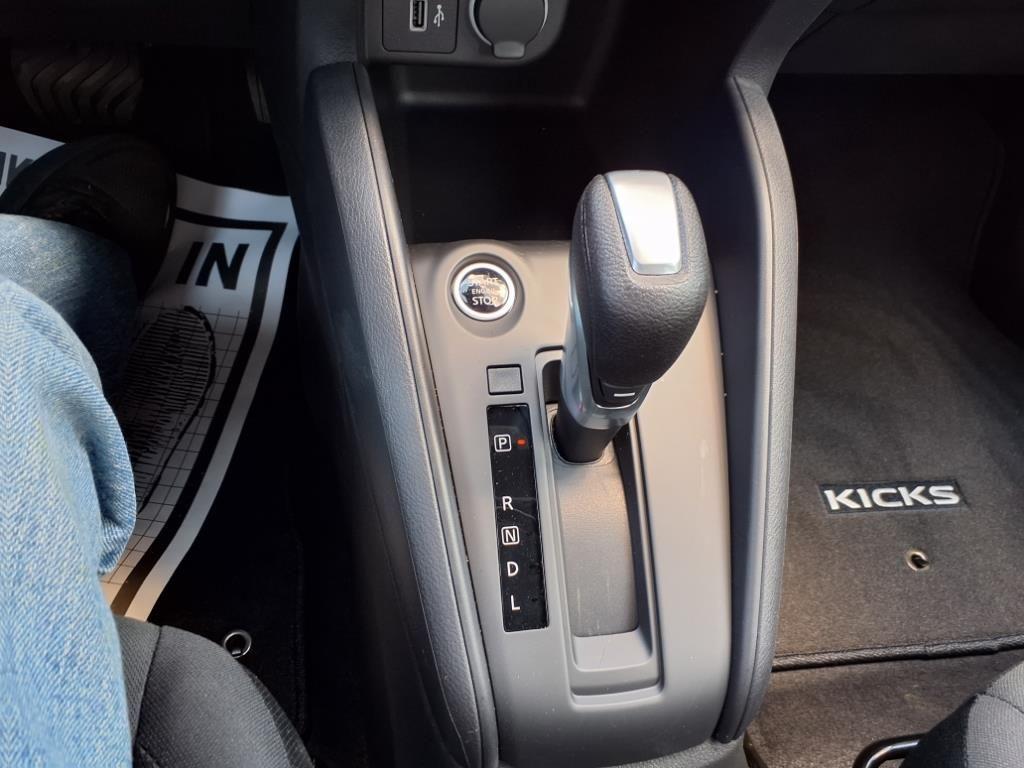 new 2025 Nissan Kicks Play car, priced at $24,349