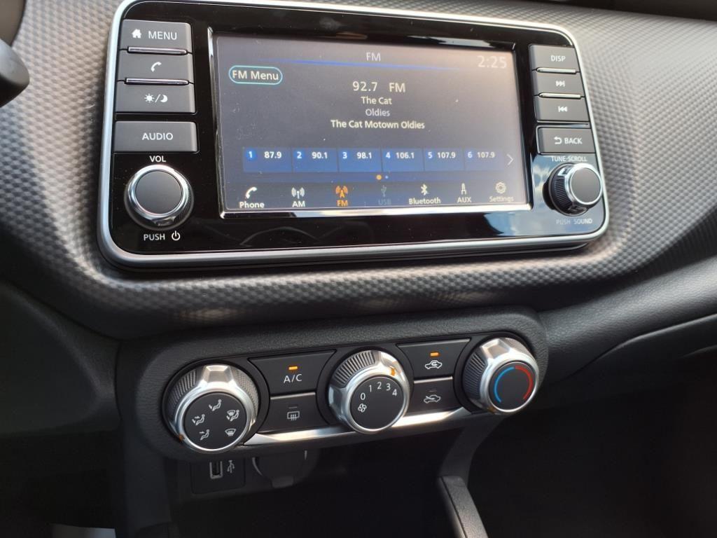 new 2025 Nissan Kicks Play car, priced at $24,349