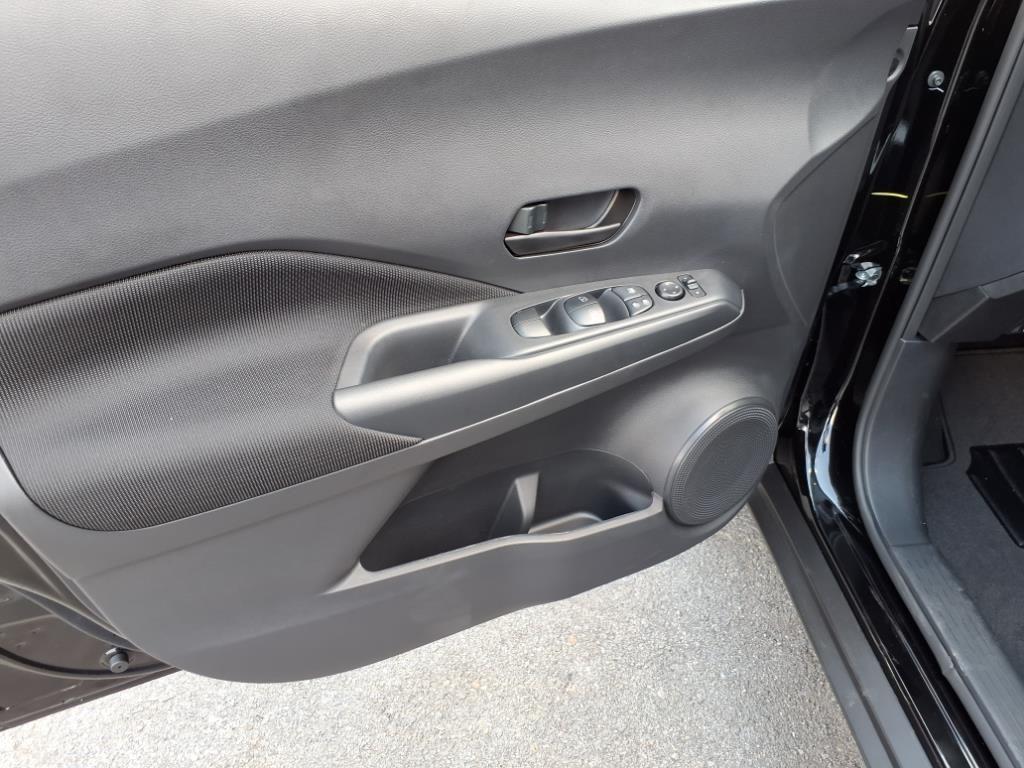 new 2025 Nissan Kicks Play car, priced at $24,349