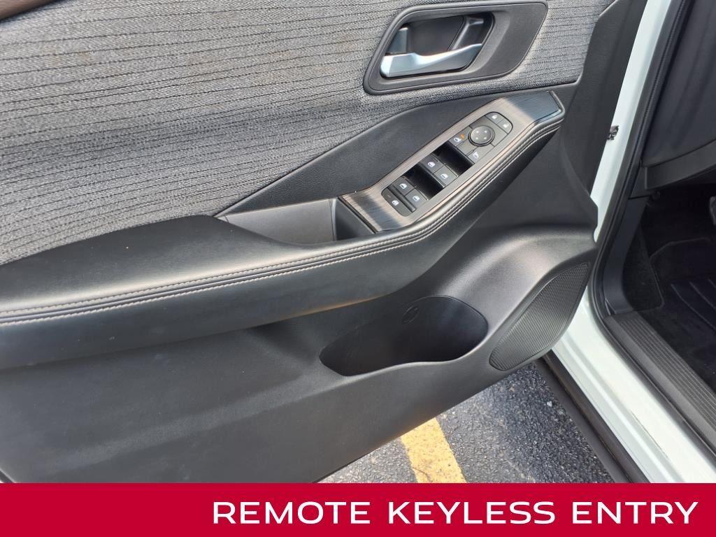 used 2023 Nissan Rogue car, priced at $25,995