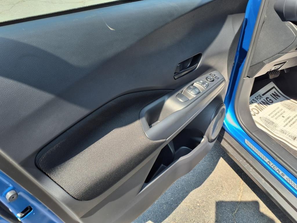 new 2025 Nissan Kicks Play car, priced at $24,369