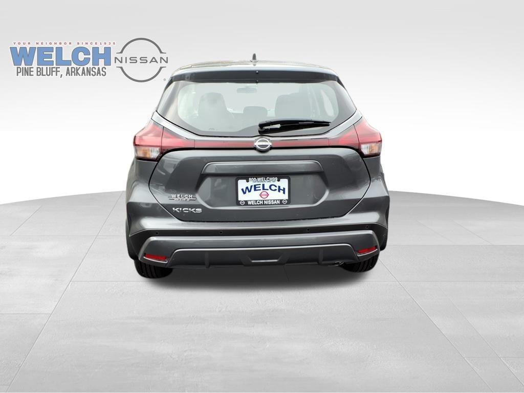 new 2025 Nissan Kicks Play car, priced at $24,474