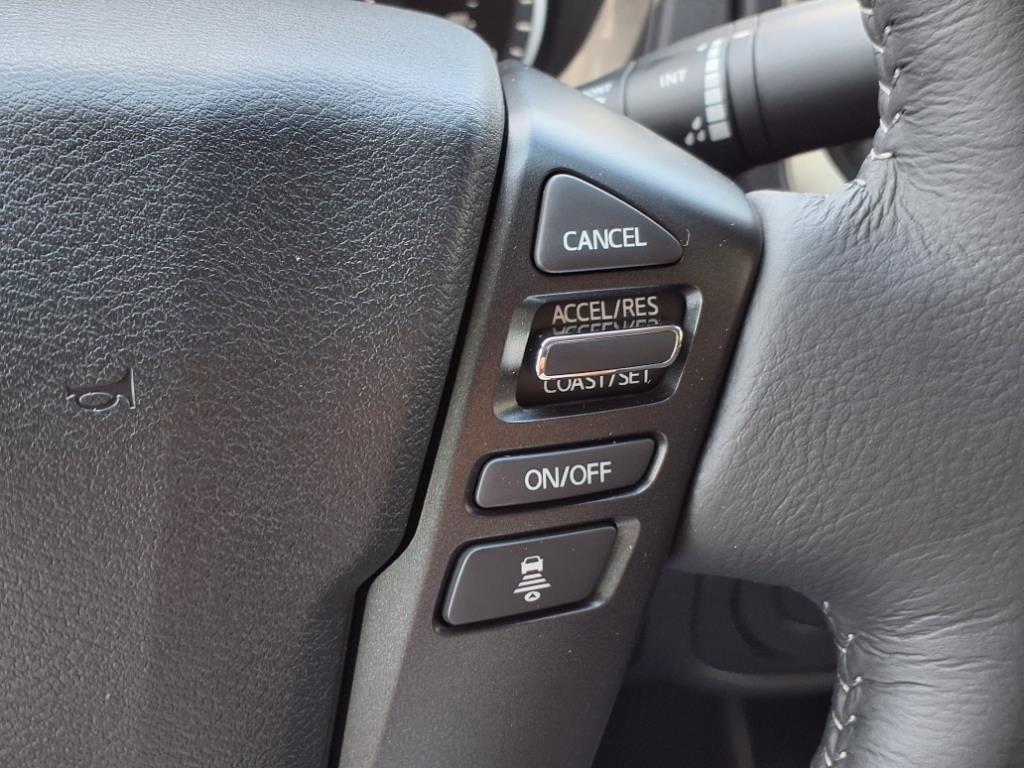 new 2025 Nissan Frontier car, priced at $41,924
