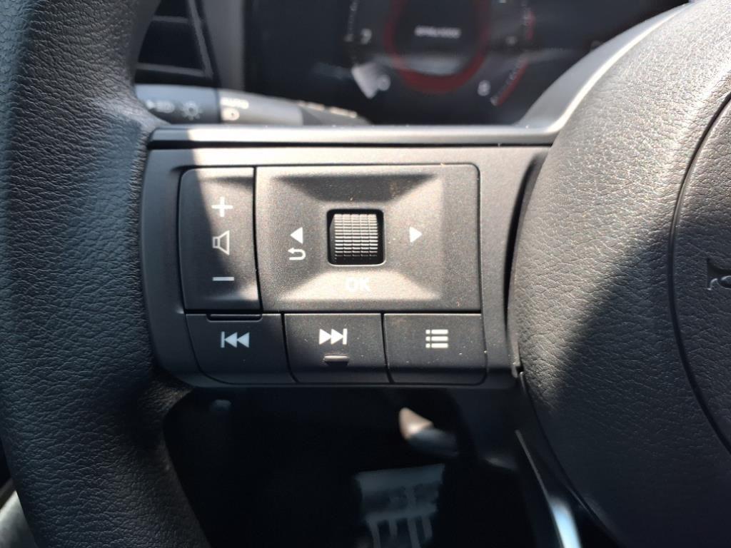 new 2025 Nissan Kicks car, priced at $29,209