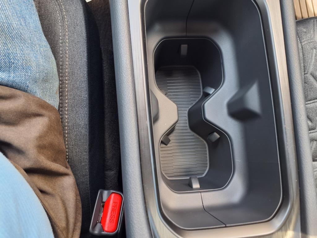 new 2025 Nissan Kicks car, priced at $29,209