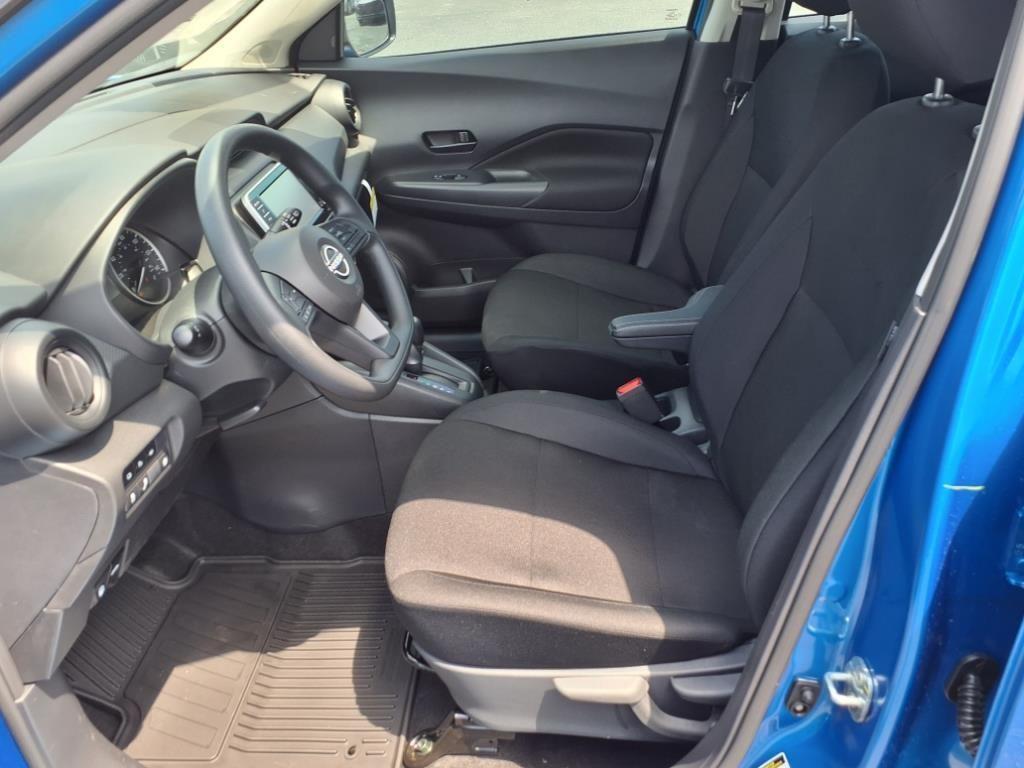 new 2025 Nissan Kicks Play car, priced at $25,849