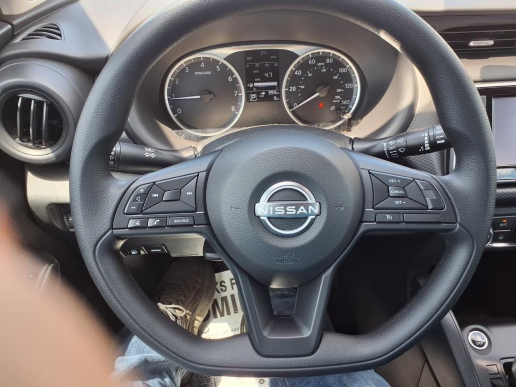 new 2025 Nissan Kicks Play car, priced at $25,849