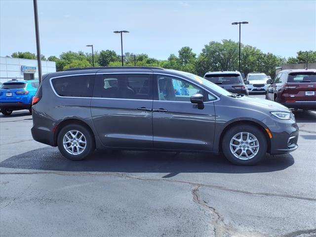 used 2022 Chrysler Pacifica car, priced at $25,993