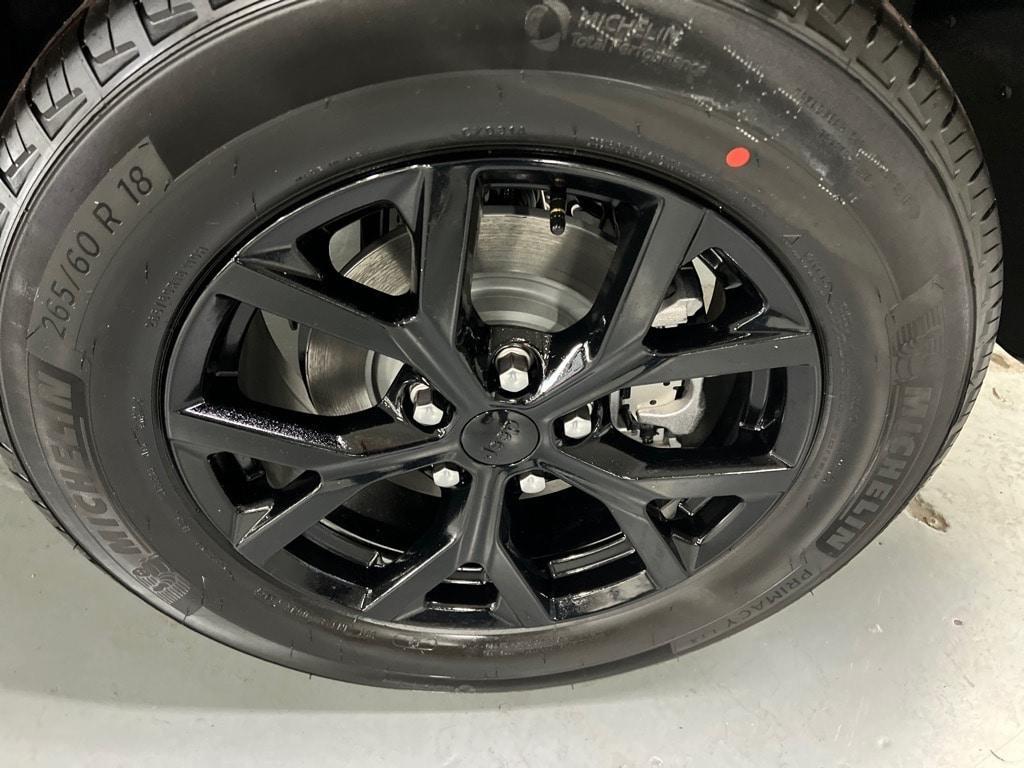 new 2025 Jeep Grand Cherokee car, priced at $44,730