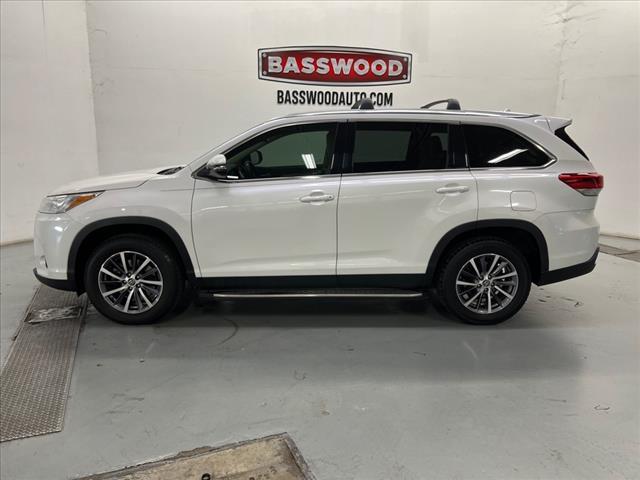 used 2019 Toyota Highlander car, priced at $24,737