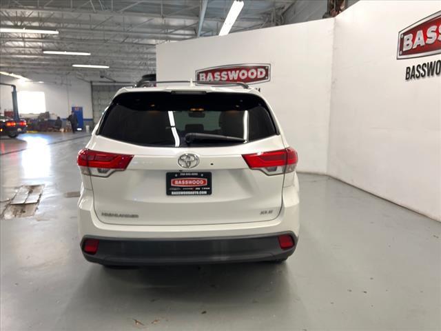 used 2019 Toyota Highlander car, priced at $24,737