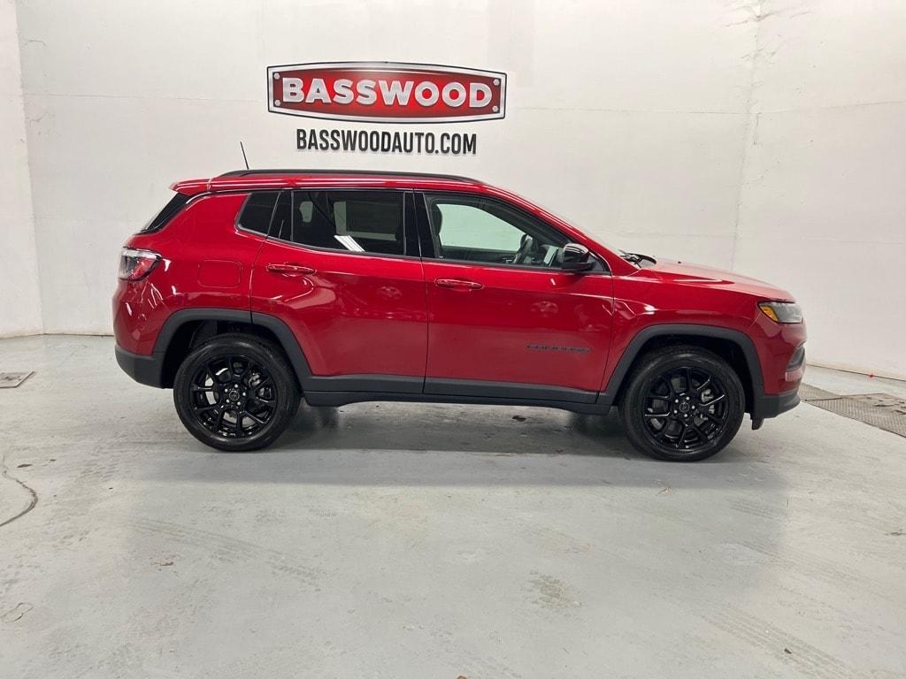 new 2025 Jeep Compass car, priced at $26,995