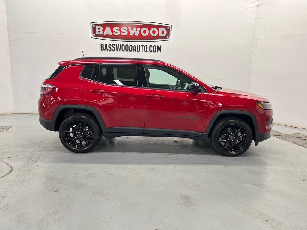 new 2025 Jeep Compass car, priced at $27,698