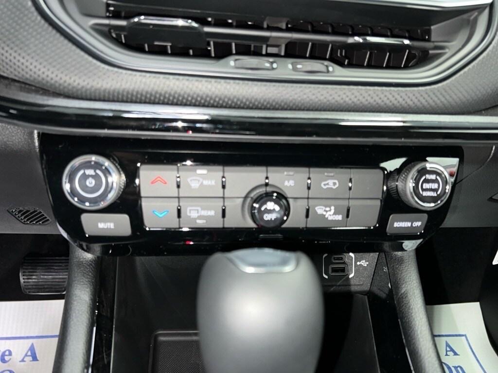 new 2025 Jeep Compass car, priced at $25,698