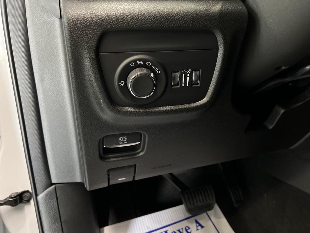 new 2025 Jeep Grand Cherokee L car, priced at $41,090