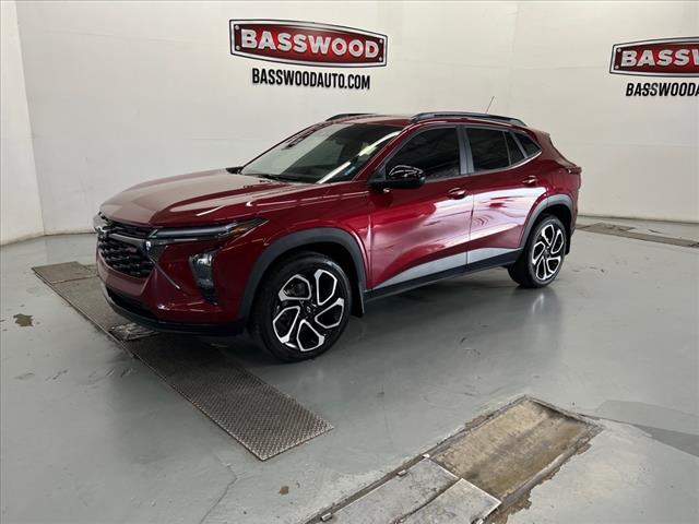 used 2024 Chevrolet Trax car, priced at $21,892