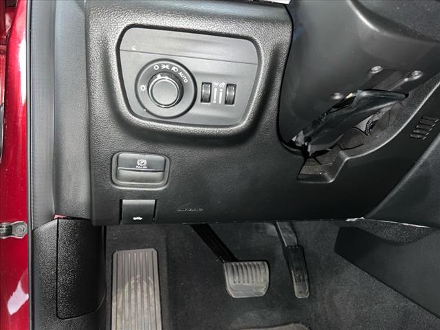 used 2024 Jeep Grand Cherokee car, priced at $26,970