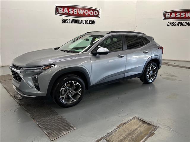 used 2025 Chevrolet Trax car, priced at $20,375