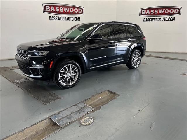 used 2023 Jeep Grand Cherokee car, priced at $39,886