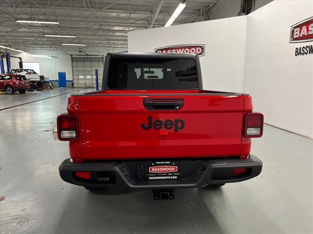 new 2023 Jeep Gladiator car, priced at $40,995