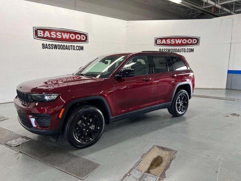 new 2024 Jeep Grand Cherokee car, priced at $38,780